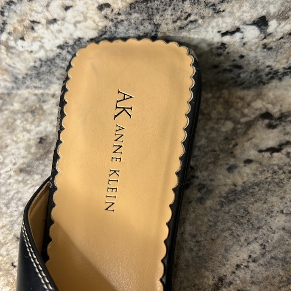 Anne Klein open toe and open heel sandals for women. Size 8 1/2 - Picture 2 of 11